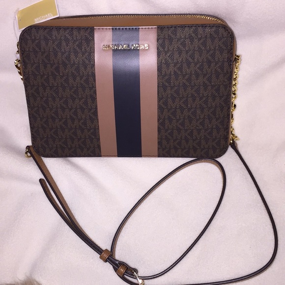 ⭐️ BRAND NEW LG EW MICHEAL KORS ⭐️ - Picture 2 of 5